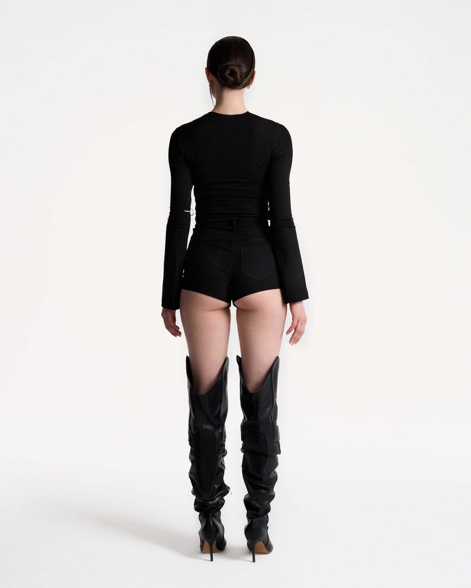 SKVO 01125 longsliv girl next door black min